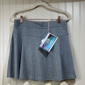 Purnell gray quick dry skort NWT